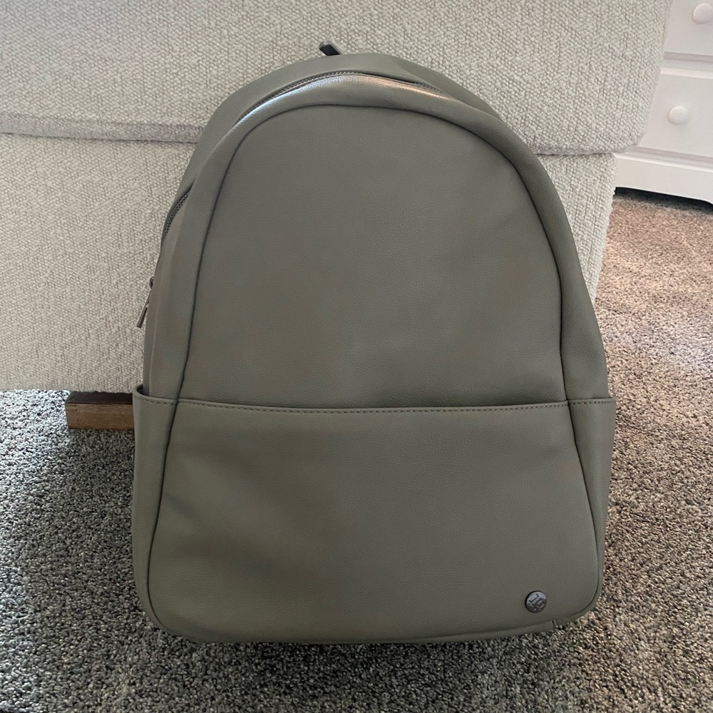 Brand new with tags - decided to buy another diaper bag